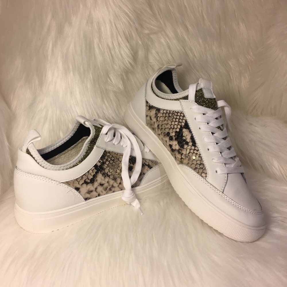 Steve Madden Bliss Sneaker